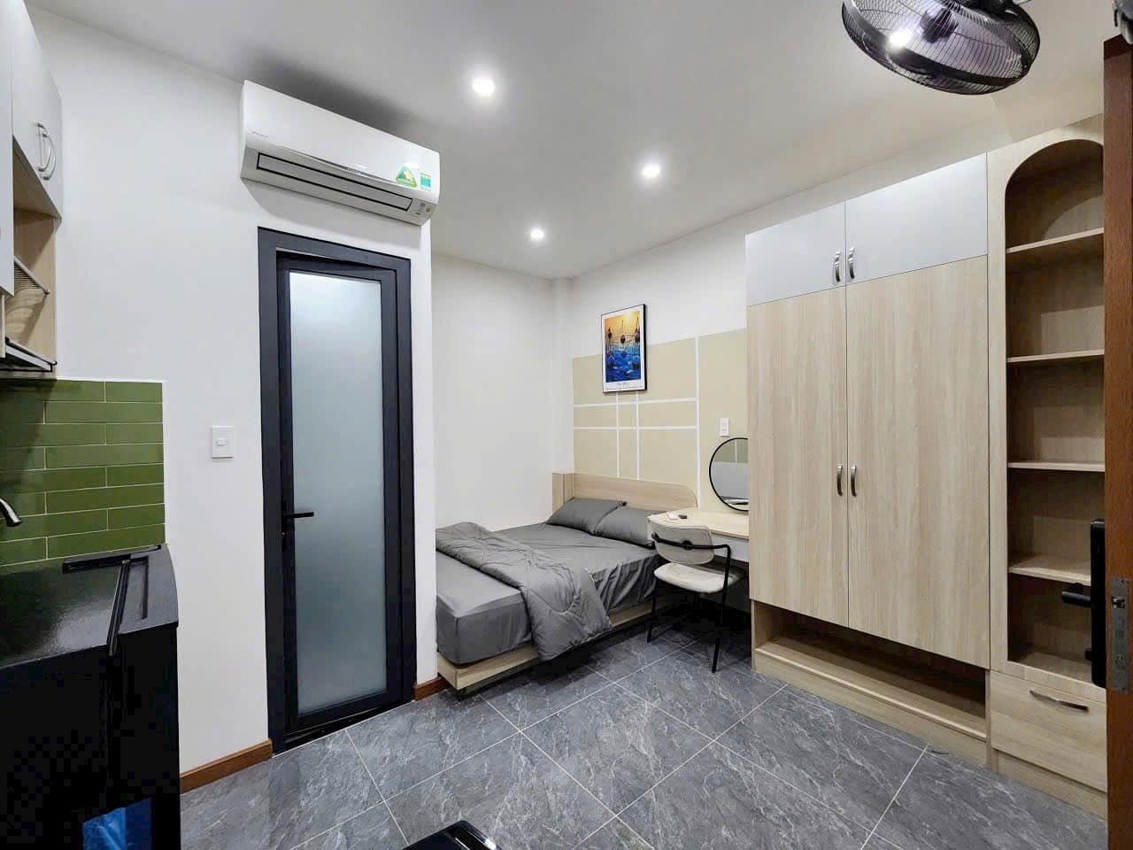 Bán tòa nhà CHDV Quận 1
